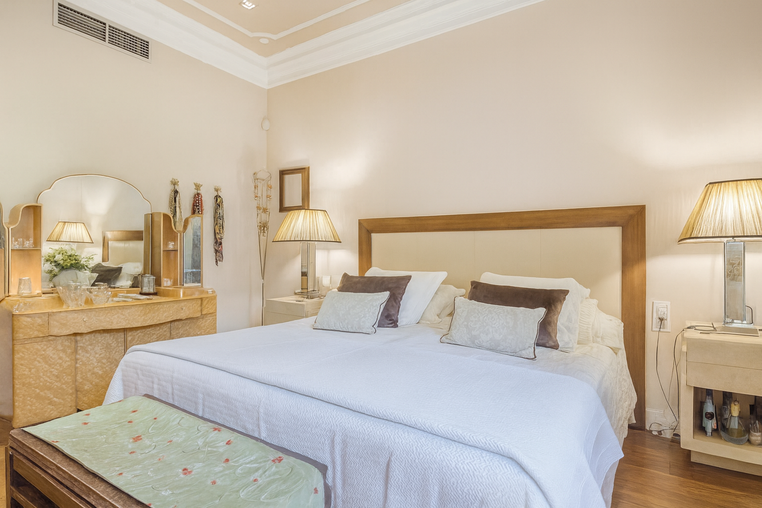 1C3A4501-1CA7-475D-B98A-620CF12DC890