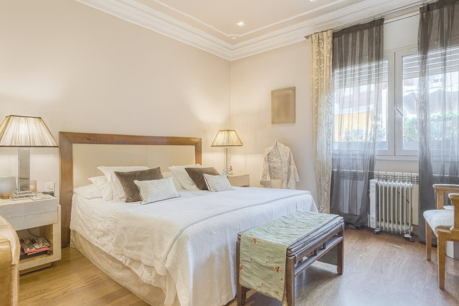 C97FDBE9-E1B6-4BE1-8C4B-9A096C1AF7BC